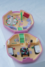 Vintage 90s Bluebird Polly