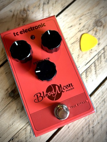 Electronic blood moon - electronic,