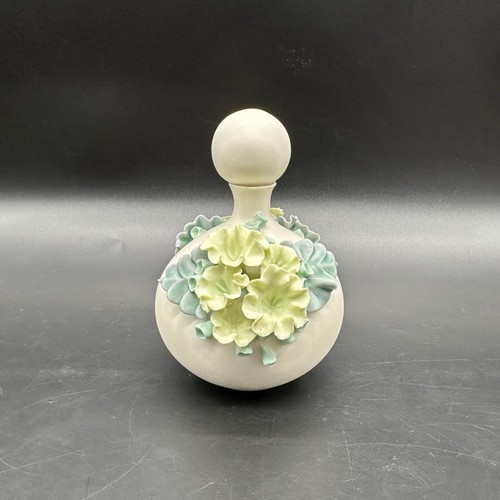 Vintage perfume vanity - vintage, bottle