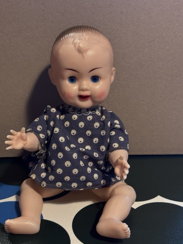Vintage kader doll shut - ok, eye