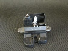 VW GOLF MK5 1K (04-08) HATCHBACK BOOT TAILGATE LOCK CATCH MECHANISM 1K6827505