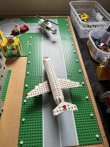 Lego 6392 airport plane - 6392,