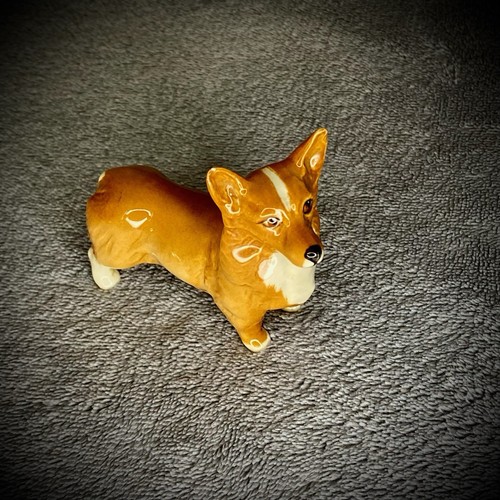 Beswick welsh corgi small - beswick,
