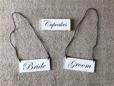 Wooden Bride and Groom Wedding Chair & Cupcakes Signs 20cm X 8cm