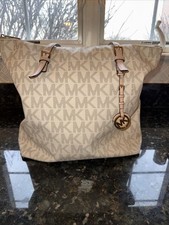 Michael Kors Jet Set Travel