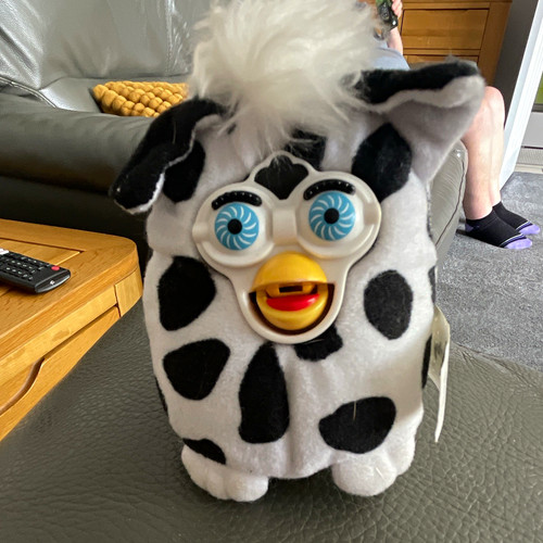 Hasbro original furby - hasbro,