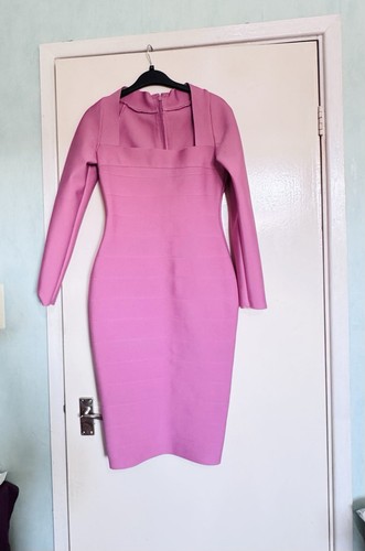 Square neck sleeve - neck, bodycon
