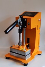 1 Ton Oil Extraction Heat Press Lightweight, Portable- open box