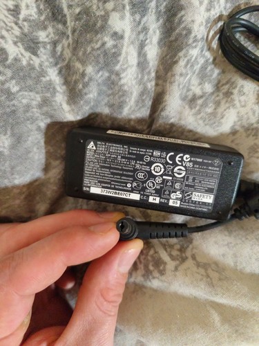 Charger delta adp - delta, adp-40ph