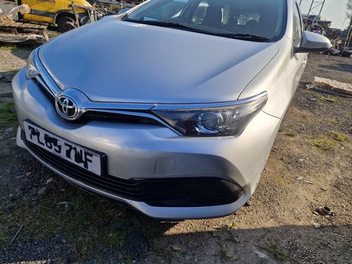 Toyota auris mk2 - toyota,