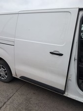 VAUXHALL VIVARO L2H1 2900