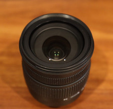 Sigma DC 17-70mm F/2.8-4 OS