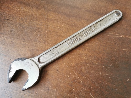 Large heavy vintage - large, king