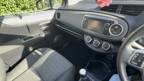 Toyota yaris - toyota,