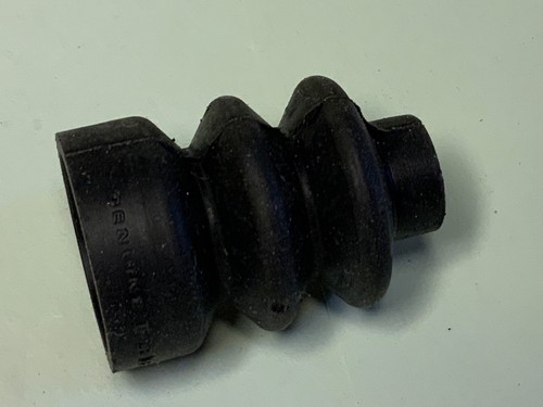 Car clutch cylinder bellows - clutch,