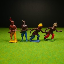 FOUR BRITAINS INDIAN BRAVES +