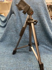 Vanguard Tripod T-060220A Lightweight Extendable Camera Tripod(G)
