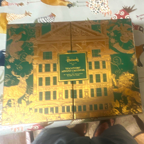 Harrods green gold christmas - gold,