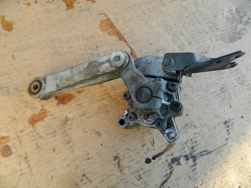 Rear shock absorber dampening