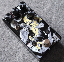 Walrus Audio Julia V2 Analogue Chorus Vibrato Guitar Pedal Limited Edition Space