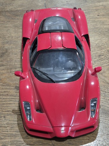 Hot wheels ferrari enzo - hot, 1.18th