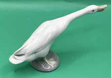 Vintage Lladro Porcelain Swan