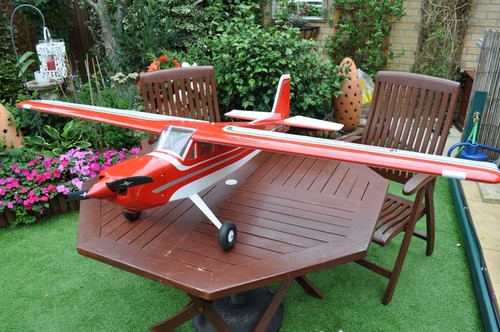 Hangar valiant 10cc - valiant, rc