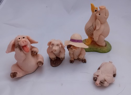 Piggin sick pig - pig, farm