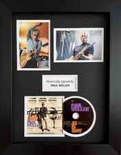 GENUINE PAUL WELLER SIGNED CD COVER WITHIN 16X12 FRAME EXHIBIT