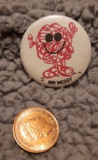 vintage 1976 Mr Messy badge