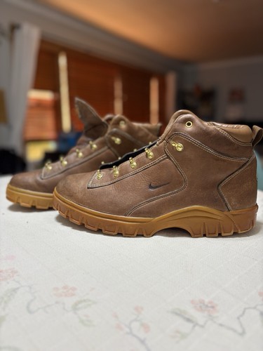 Vintage 1998 nike - nike, leather