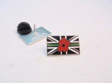 THIN GREEN LINE NURSE DOCTORS AMBULANCE PARAMEDIC MEDIC REMEMBRANCE PIN BADGE