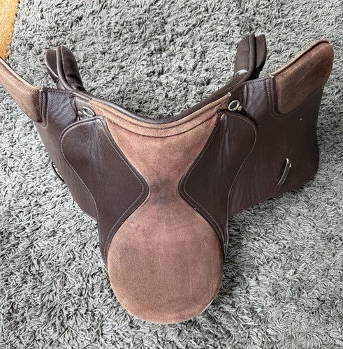 Horse saddle brown - leather, &