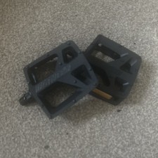 NEW SPECIALIZED FLAT PLATFORM