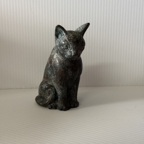Vintage hand crafted cat - hand,
