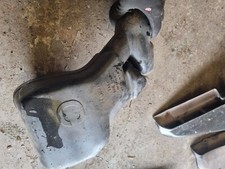 SUBARU LEGACY WAGON GTB TWIN TURBO 98-03 AIR INTAKE DAM AIR DAM BOX A40AE03