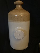 Large vintage foot warmer/bed warmer. Fully phased ceramic with screw lid.