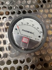 Dwyer series 2000 Magnehelic