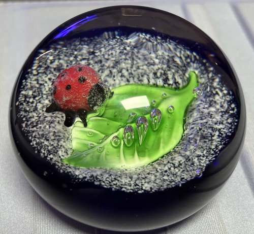 Art glass ladybug paperweight - glass,