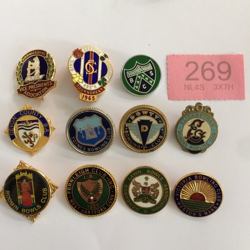 Badges joblot bundle 11 - badges,