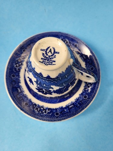 Allertons willow pattern cup - allertons,