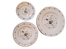 Argyle/Mayfair Fine Bone China 12 plates