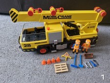 Playmobil vintage mobil crane 3761, construction vehicle figures and accessories