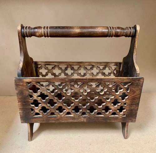 Magazine rack solid - 17",