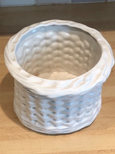 Vintage white wicker basket - white,
