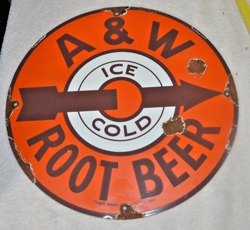 Vintagea root beer ice cold - root,