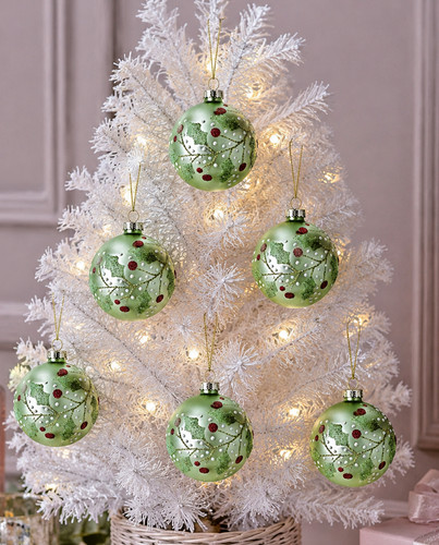 Heaven sends green - glass, holly