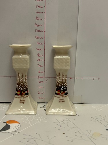 Pair crested china lustre - ,
