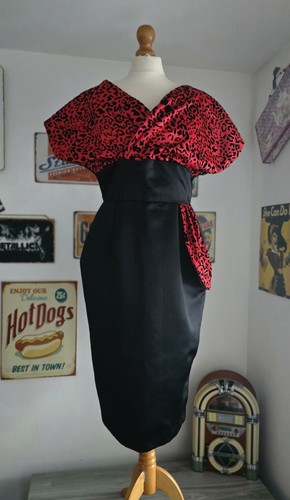 Vivien holloway black red - vivien,