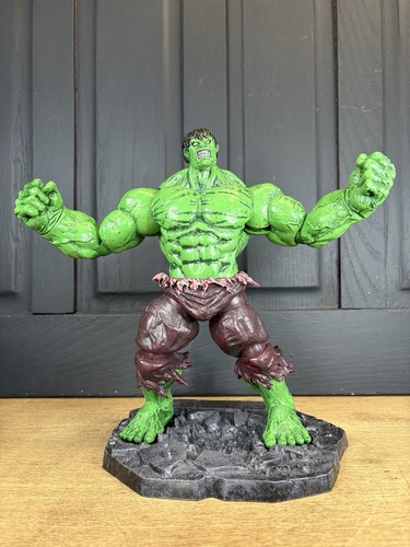 Marvel diamond select - marvel, 9"